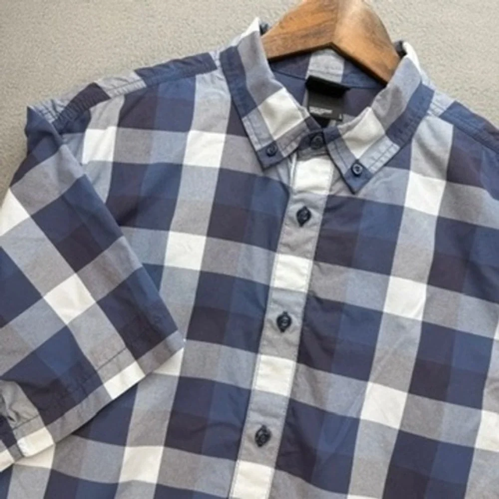 The North Face Shirt Short Sleeve Button Down Regular Fit Large Blue Plaid Nylon
